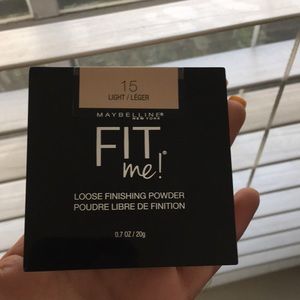 Maybelline Fit me loose finishing powder